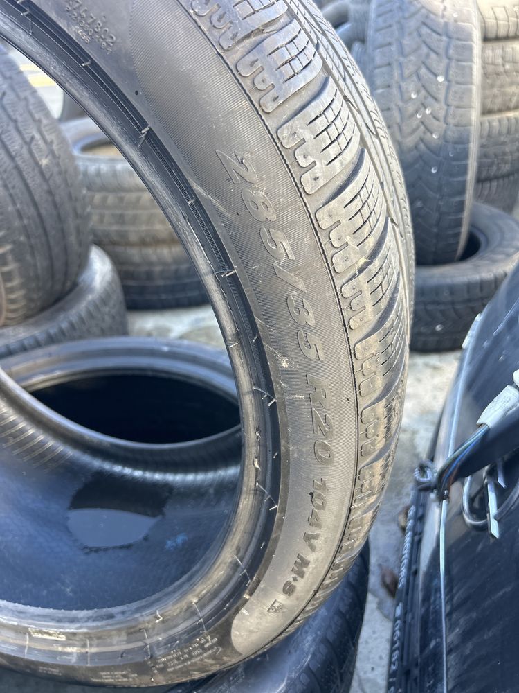 Set doua anvelope pirelli  285.35.20 iarna