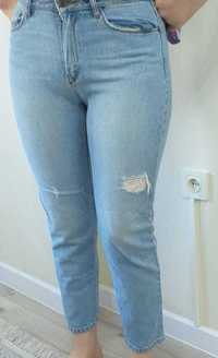 Продам джинсовые брюки и джинсовый сарафан для  девушки р.40
