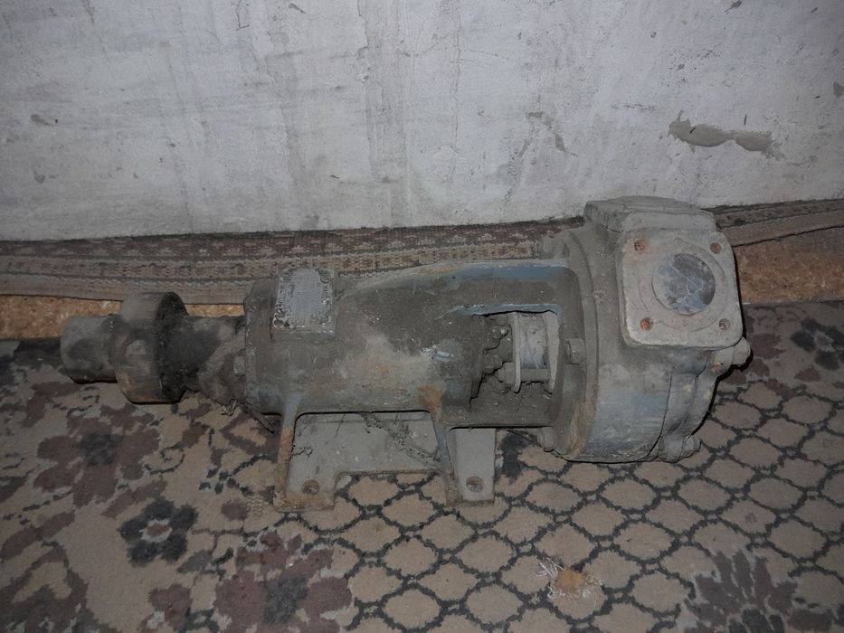 Насос   водяной.