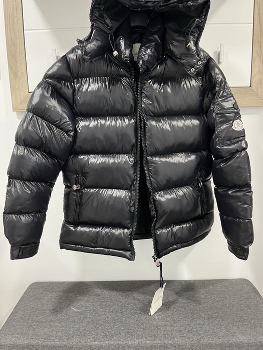 Черно мат яке Moncler