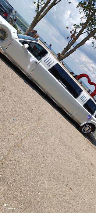 Ретро Лимузина Lincoln Towncar