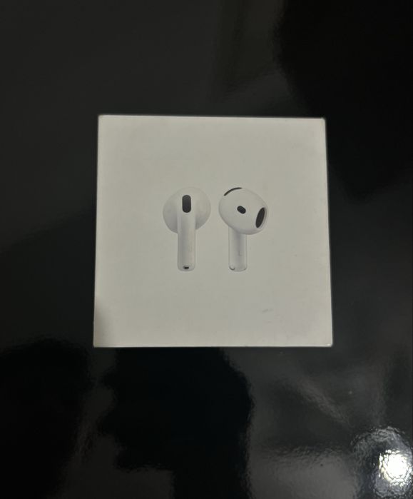 Наушники Apple AirPods 4 белый + Чехол + Часы в подарок