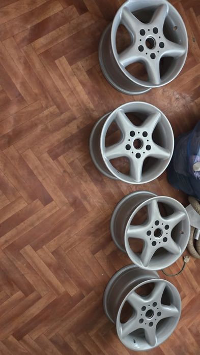 Продам диски r15 на bmw
