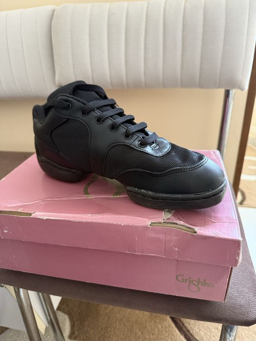 Grishko обувки за салса танци 42номер, чисто нови Гршко !