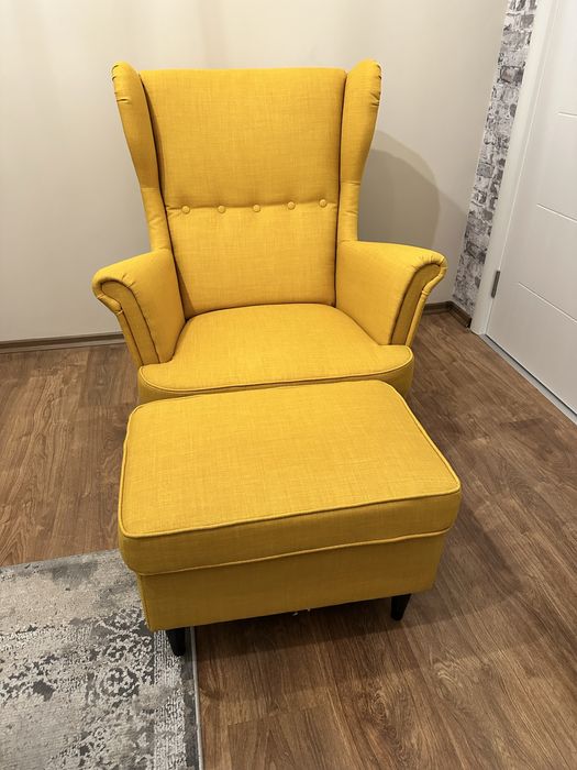 Кресло и табуретка Strandmon