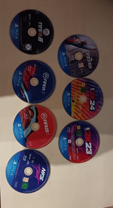 8 оригинални игри за PS4- в отлично състояние- пакетна цена 219,99лв.