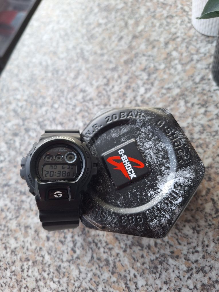 Ceas Casio G-Shock dw-6900bw