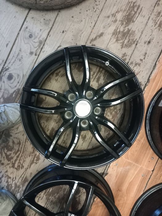 Jante r16 5x114.3 et 38 cb 67.1 mazda toyota Hyundai kia nissan