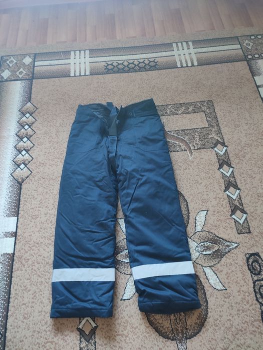 Продам новую зимнию спец одежду