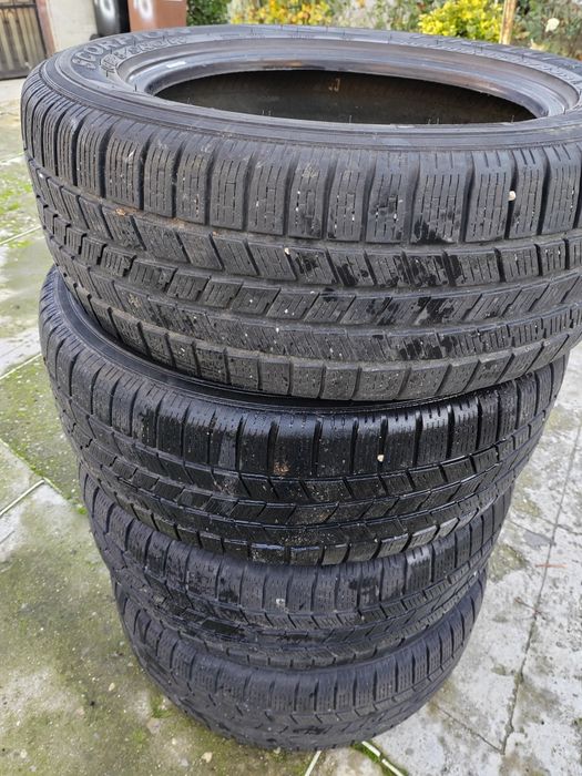 Vând 4 anvelope de iarnă