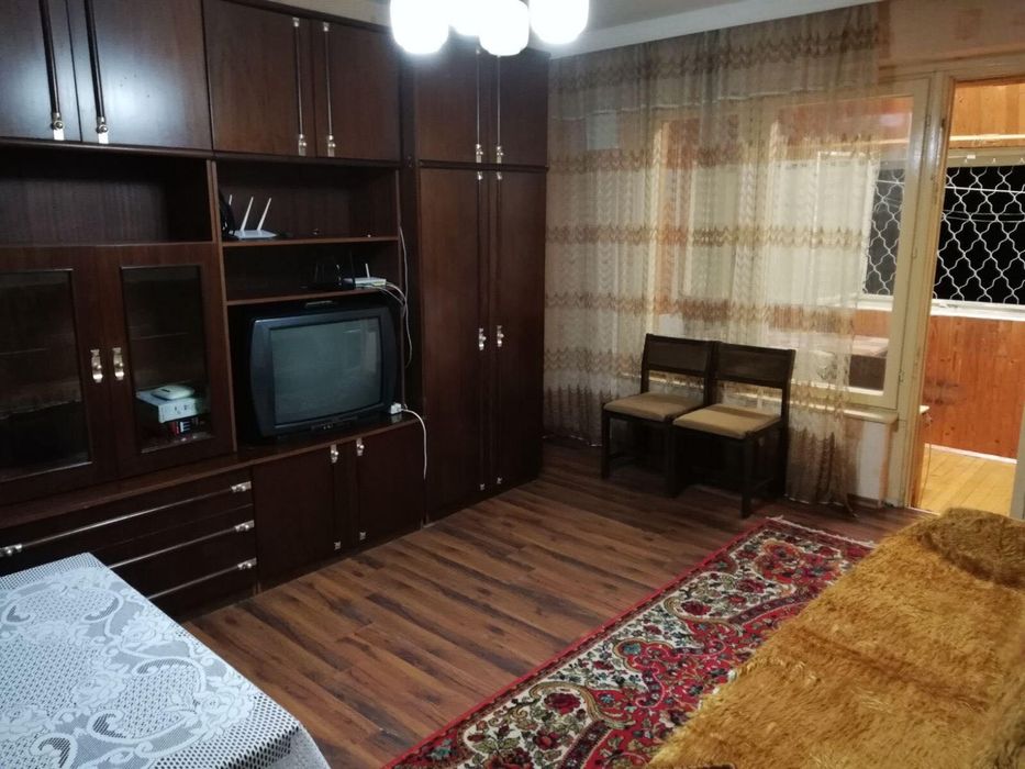 Тристаен апартамент, под наем, кв. Владислав Варненчик