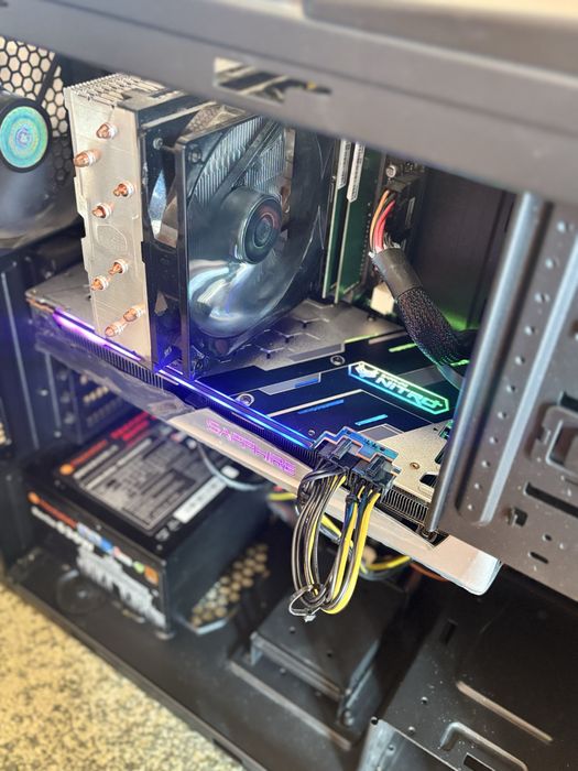 Calculator/PC Gaming• i5-9400F• Placa video 8gb• SSD 1Tb• 16gb ram