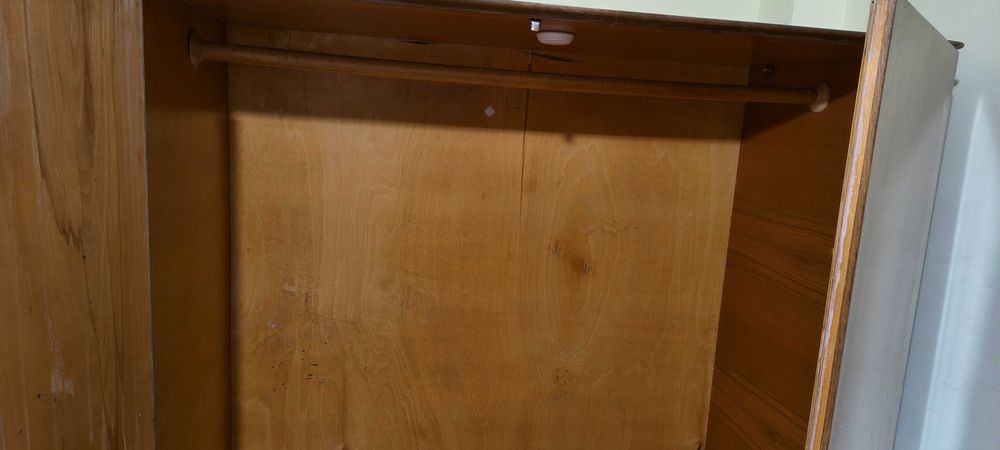 Стар запазен гардероб