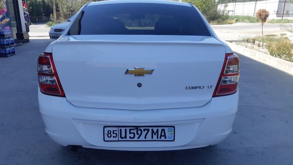 Cobalt xarajatsiz moshina