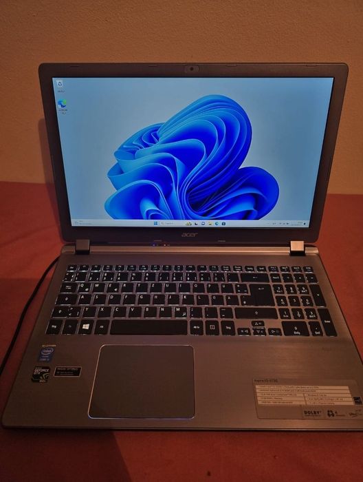 Acer Aspire V5-573G Лаптоп Windows 11 Home