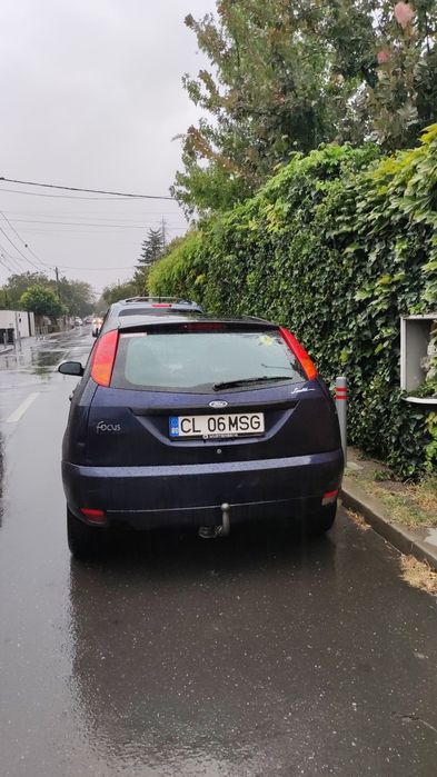 Vând schimb ford focus 1.8 benzina