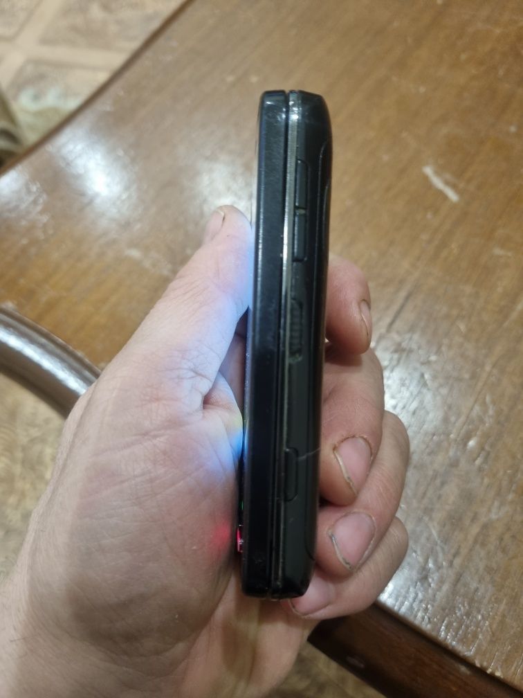 Телефон nokian c6