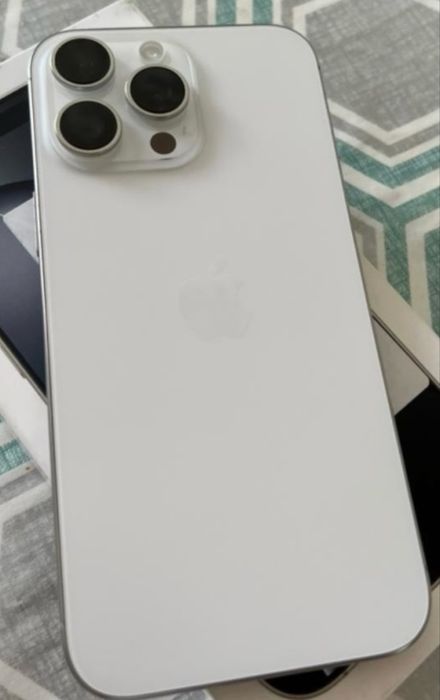 Iphone 16pro max 256 Белый.