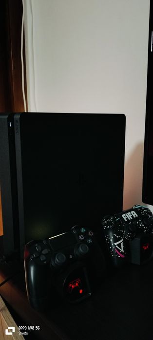 ‼️De vânzare Ps4 slim 512gb + 2 controller+8 Joc+ ventilator ‼️