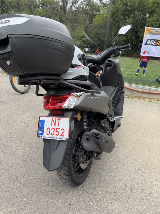 Yamaha Nmax / variante scuter 300-500 care se conduce cu B