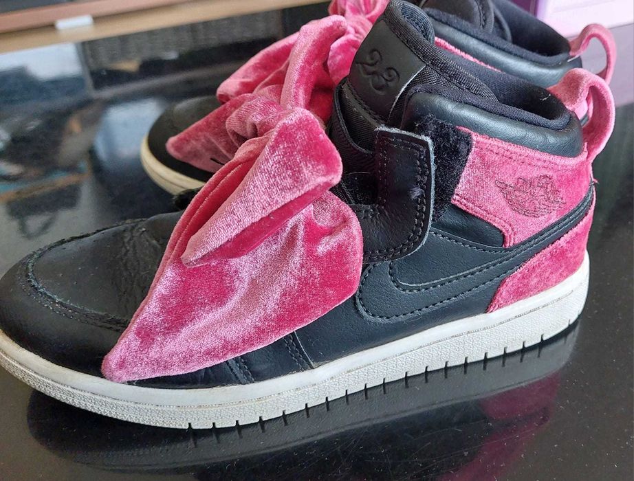 Ghete fetita Nike cu arici