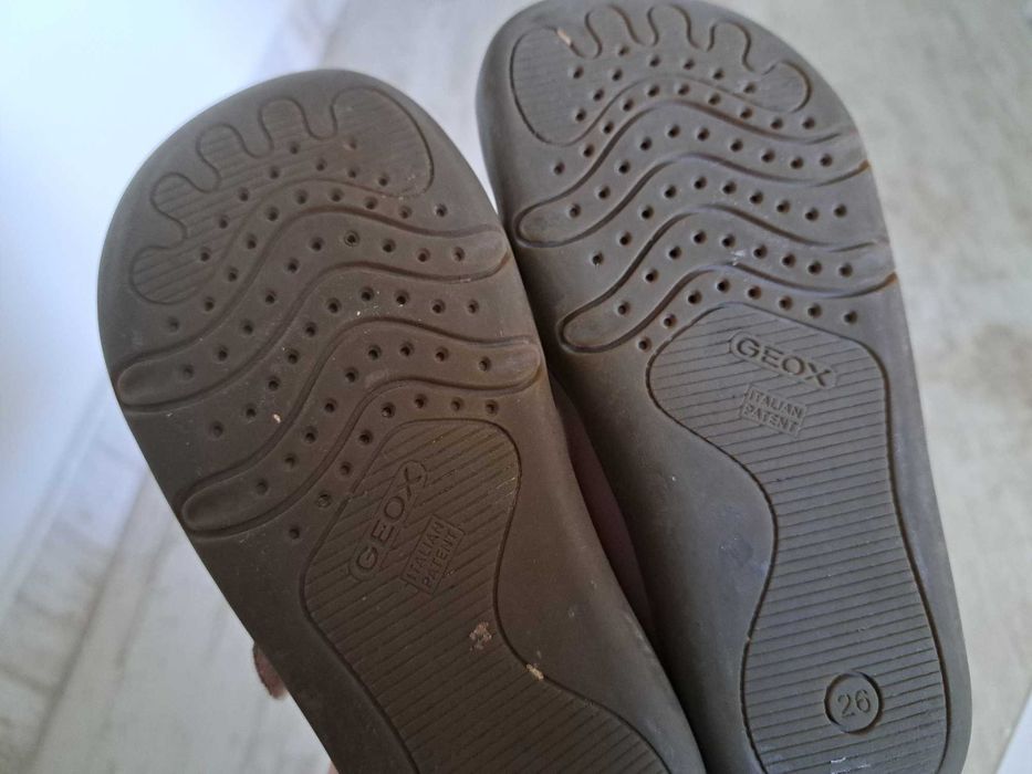 adidasi geox  piele interior/exterior , sckechers