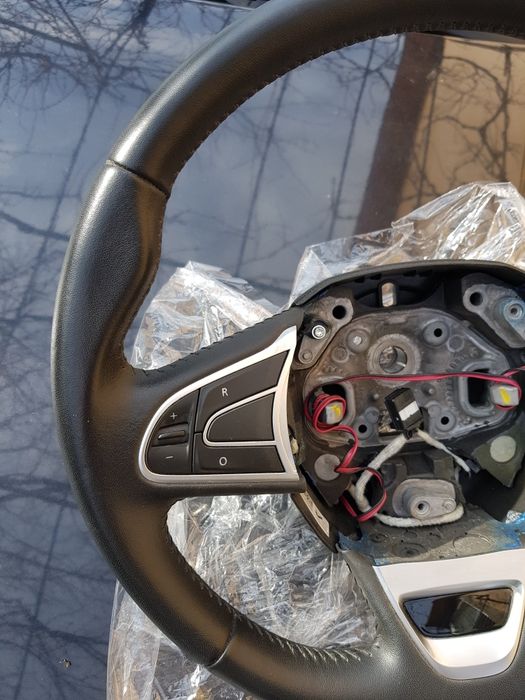 Volan renault 4 este nou