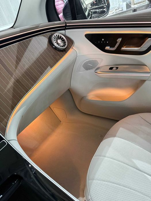 Meredes Benz eqe 500 matic new