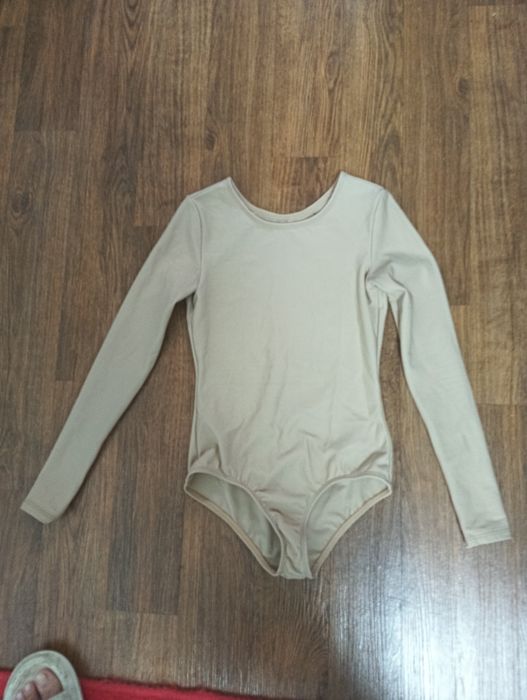 Продаем боди для занятия гим или фиг катанием.