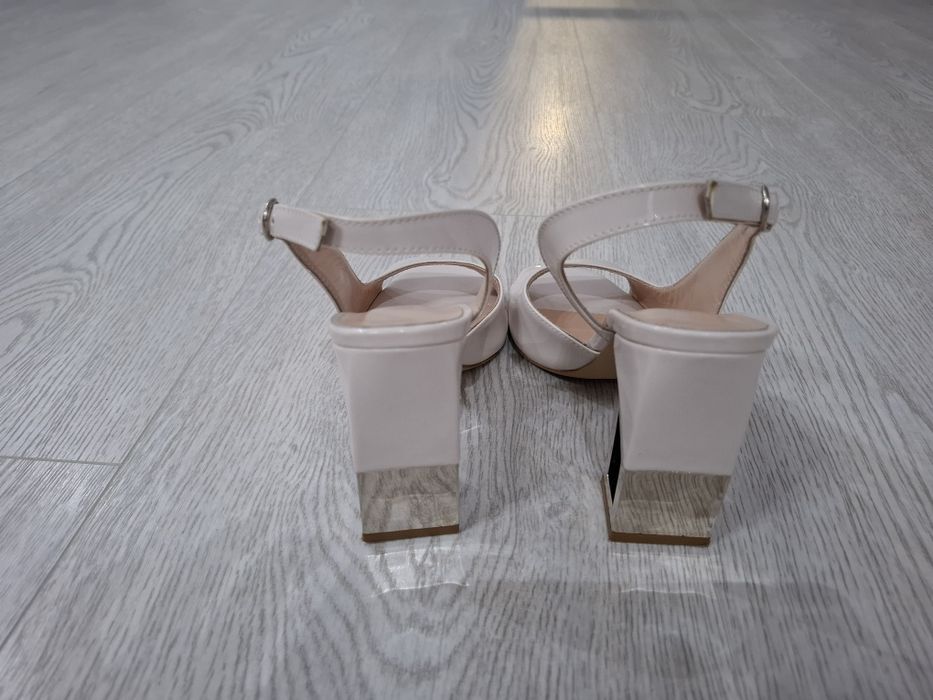 Дамски сандали GiAnni