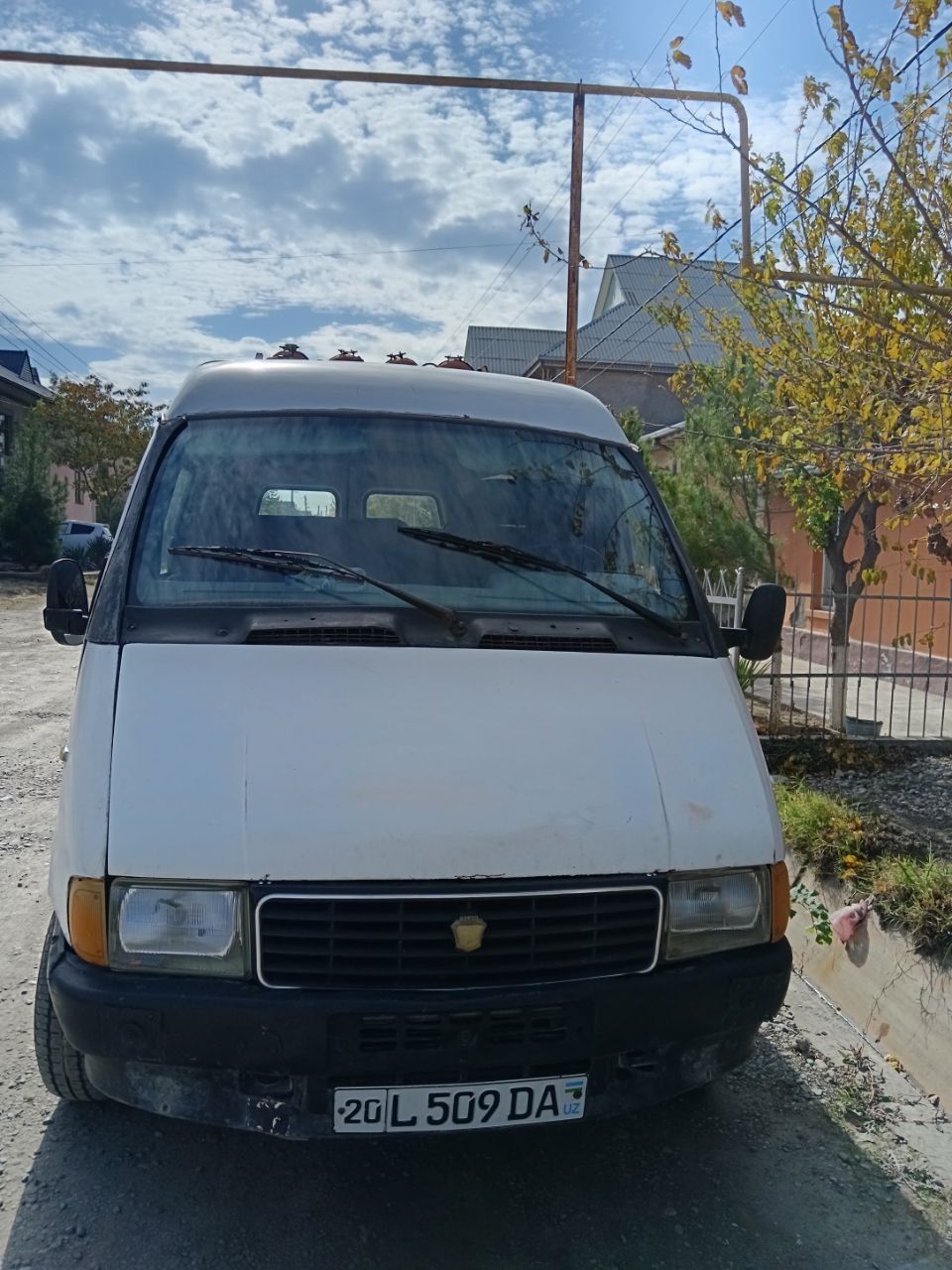 Gazel avto sotiladi