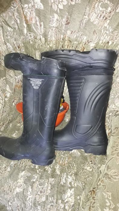 продам рабочие сапоги