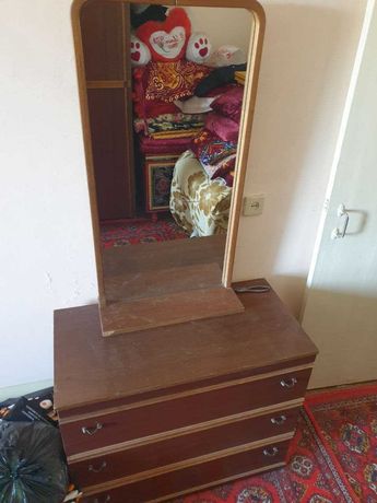 СТЕНКА и мебел для спальни, советская, в хорошем состоянии