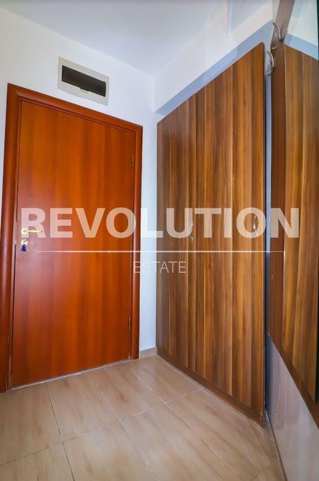 Едностаен апартамент в района на Св.Св. Константин и Елена!