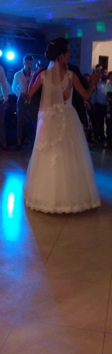 Rochie mireasa purtata o data