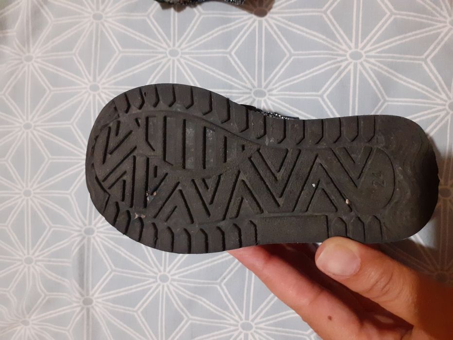 Маратонки Адидас и обувки Колев и Колев