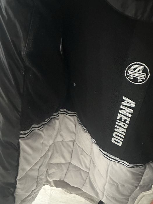 Продам зимнюю куртку на девочку!