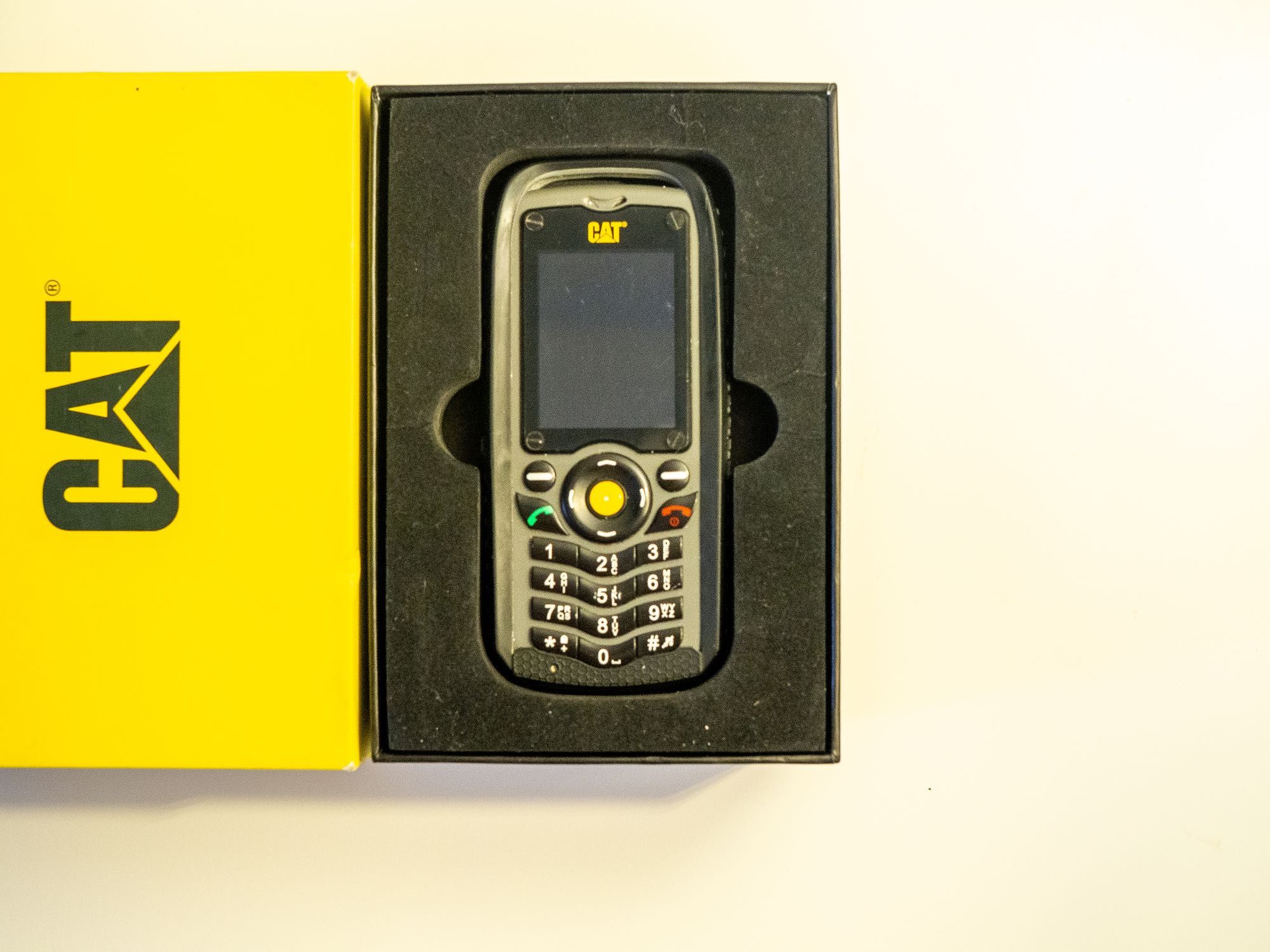 Telefon Caterpillar CAT B25