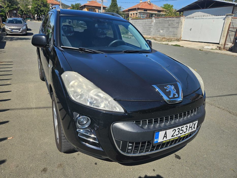 Продавам Пежо 4007