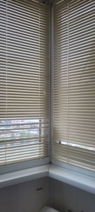 Продам жалюзи в отличном состоянии