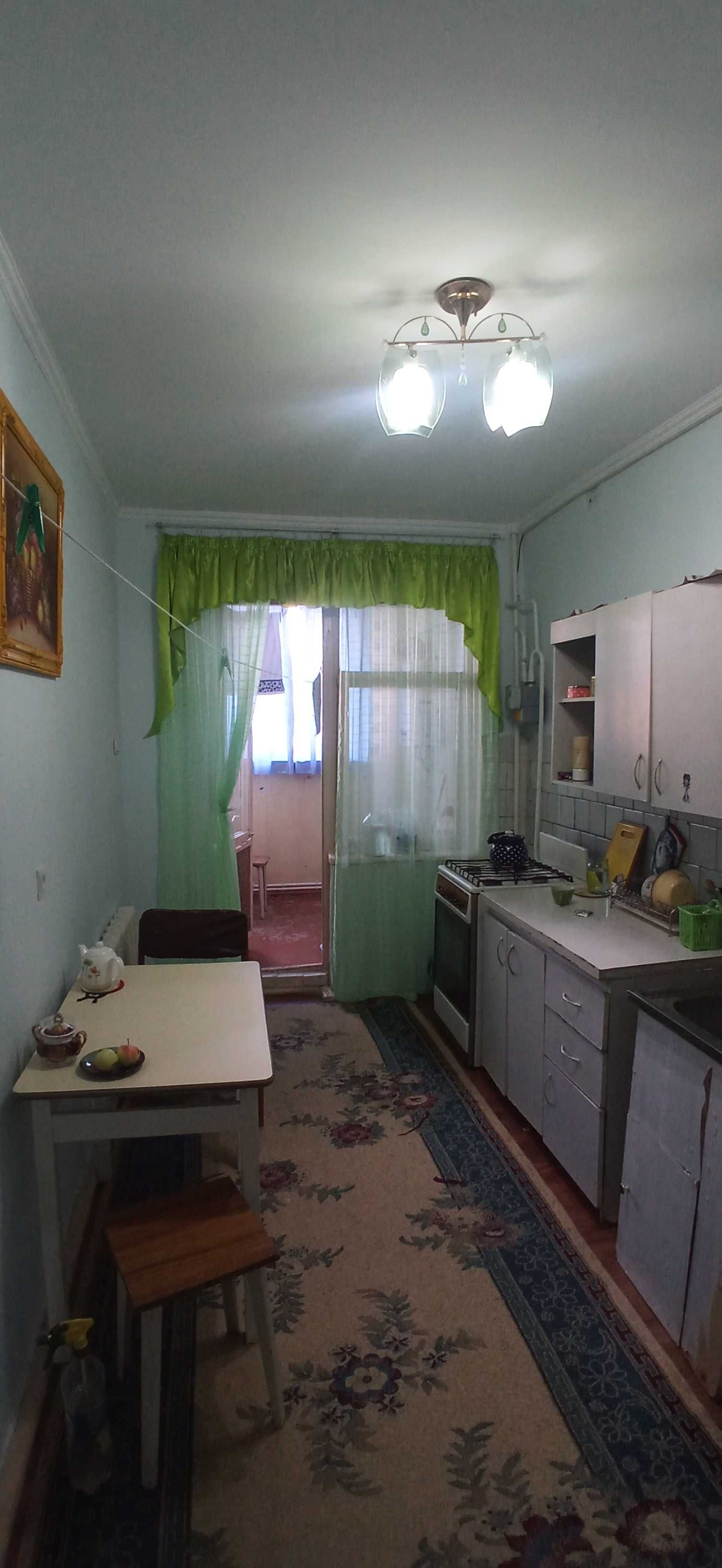 Продаётся 4х комнатная квартира