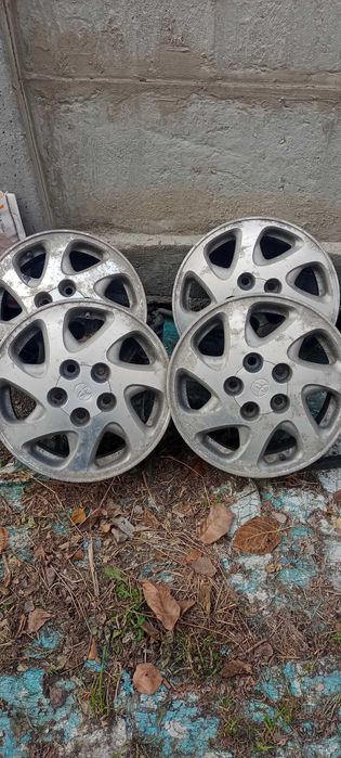 Диски Тойота. Глушитель Рав 4 3 поколения