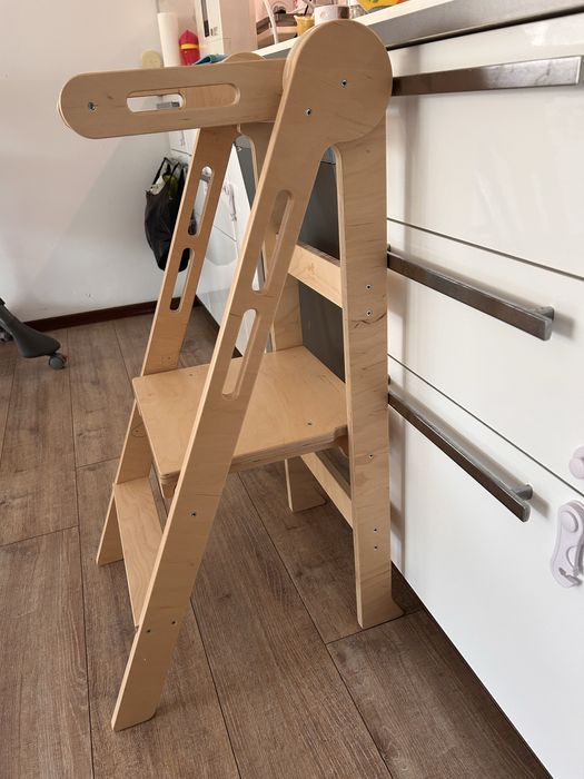 Сгъваема помощна кула