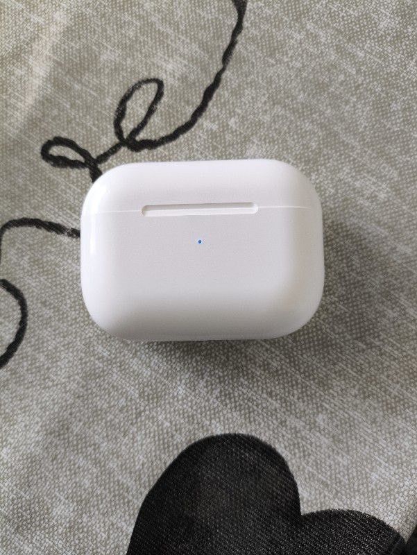 Наушники AirPods 2 поколения