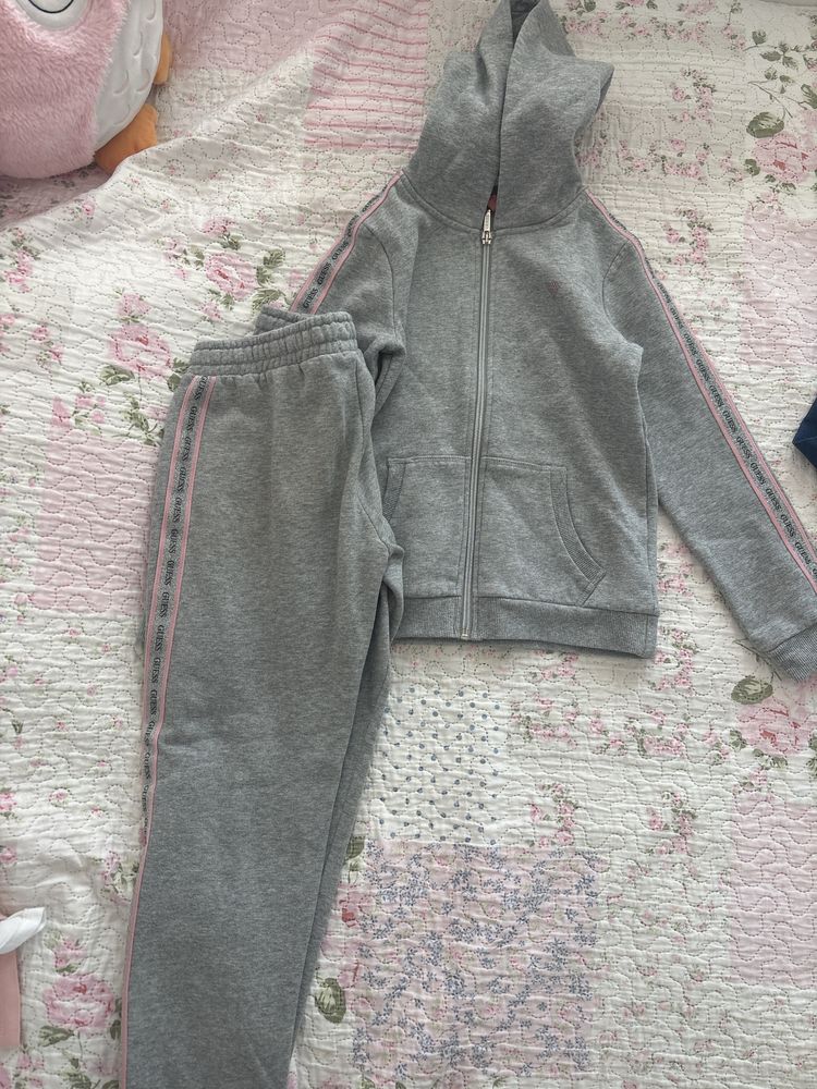 Комплект на guess