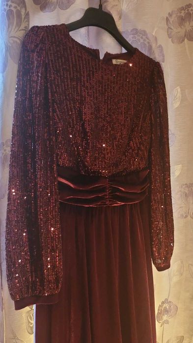 Rochie elegantă, preț negociabil