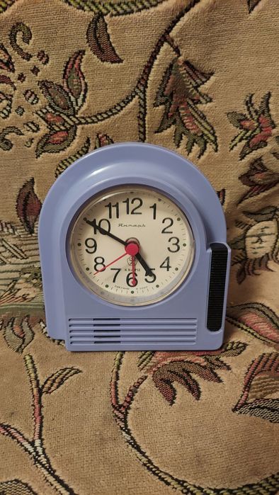 Часы Янтарь сделано в ссср,нерабочии