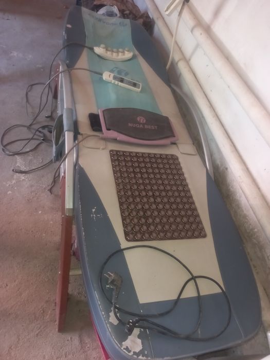 Нуга Бест лечебный массажёр