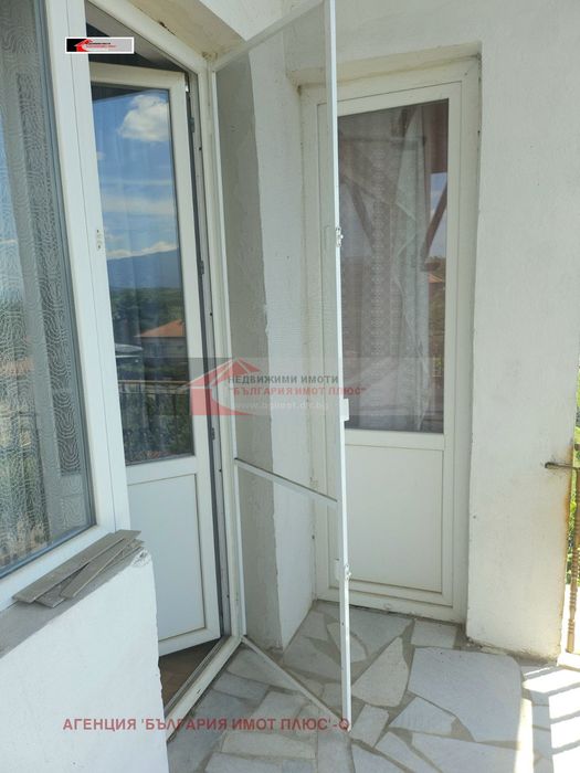 Продажба Къща гр. Кюстендил - с. Скриняно 180m²