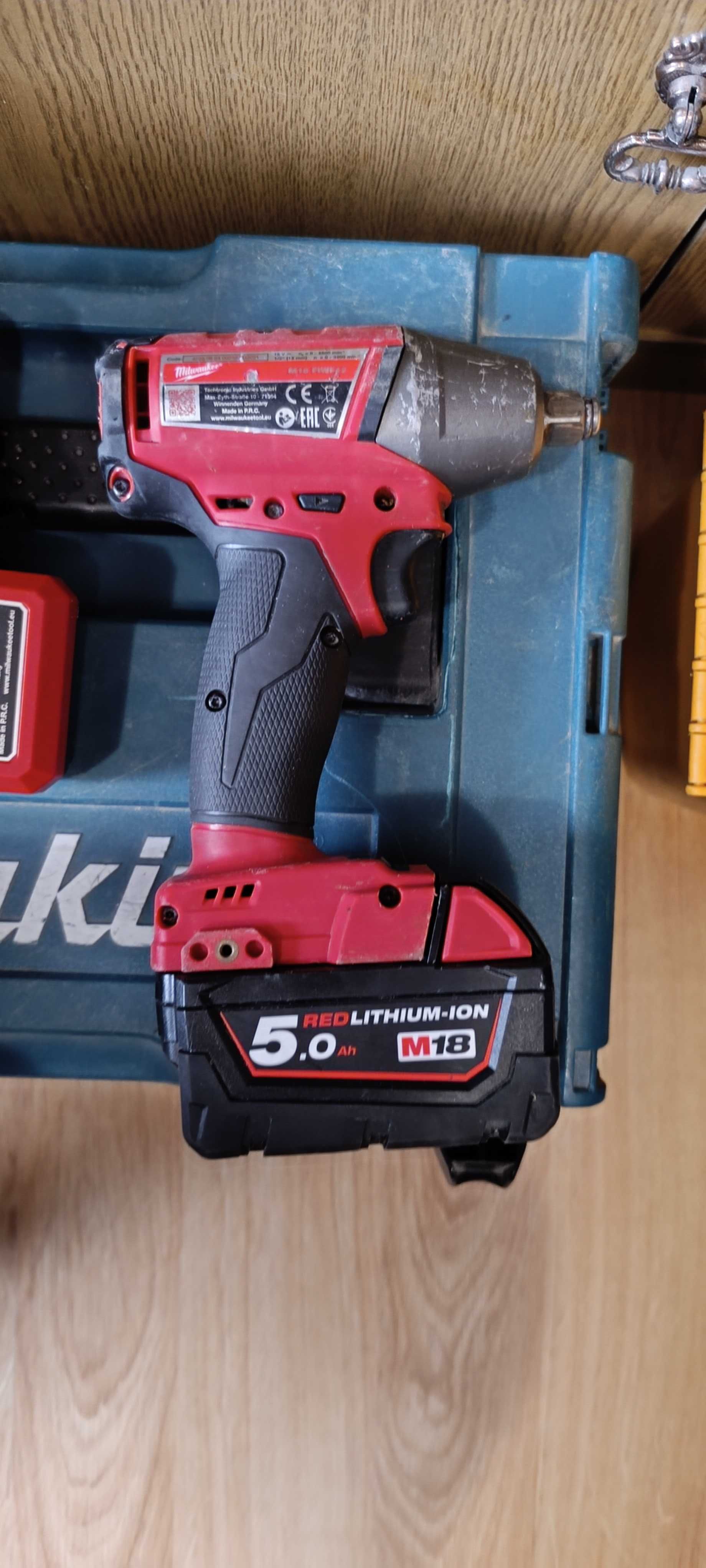 Milwaukee M18 FIWF12 Гайковерт